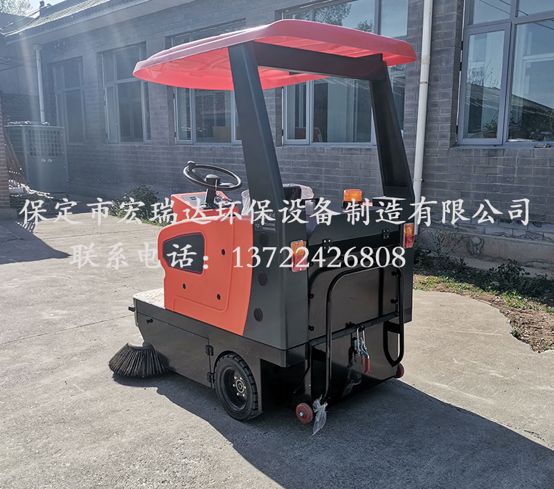 HRD-1450半封閉駕駛式掃地車 HRD-1450半封閉駕駛式掃地車